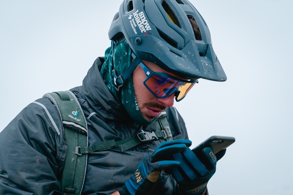 Apps like Fatmap allow you to plan your route, discuss it with the Fatmap community and check it while you're on the go. Check out Fatmap at: www.fatmap.com Photo: @simonbfs