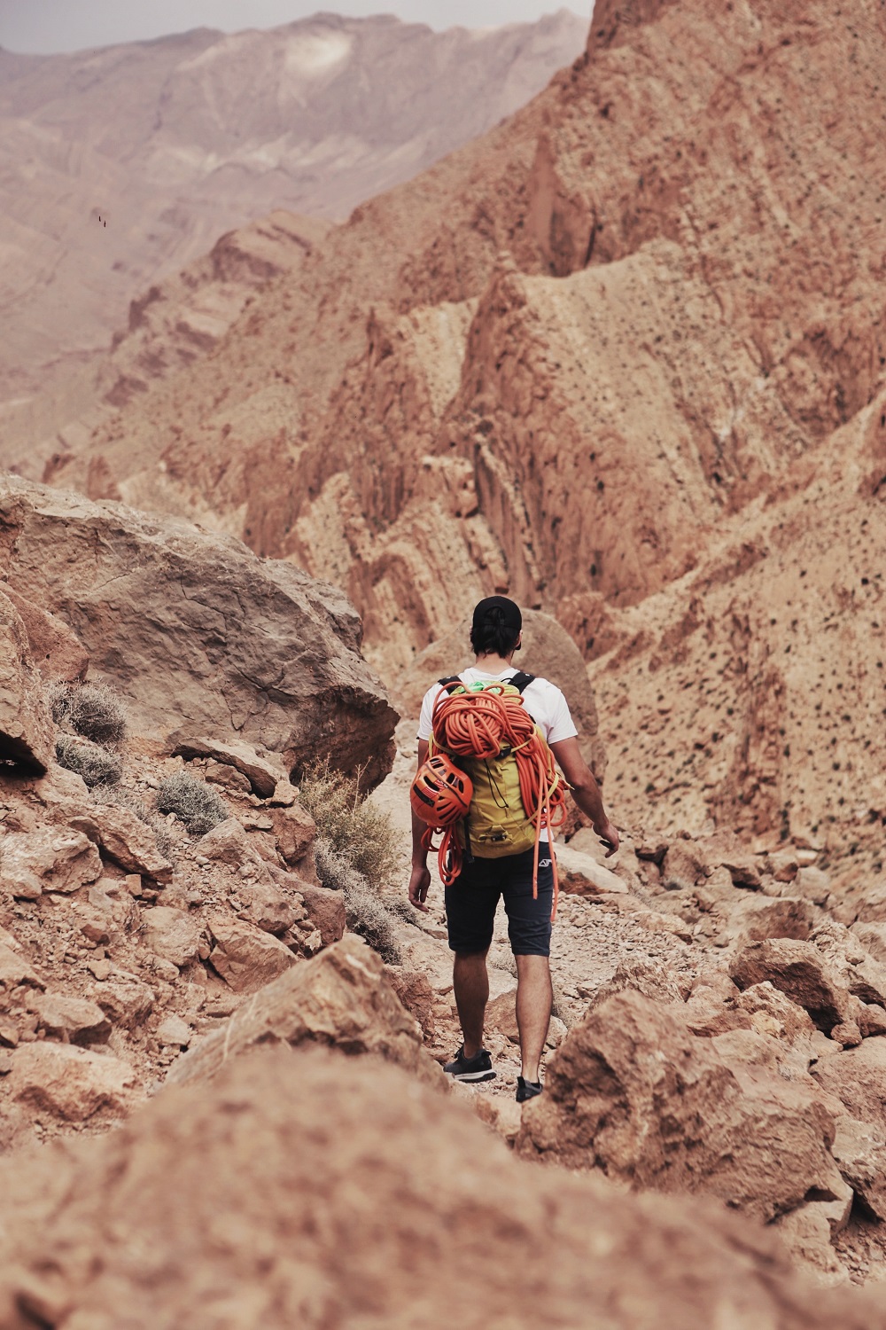 Morocco is a unique experience of warmth, flavour and colours with a variety of different climbing options! Photos: Lena Drapella