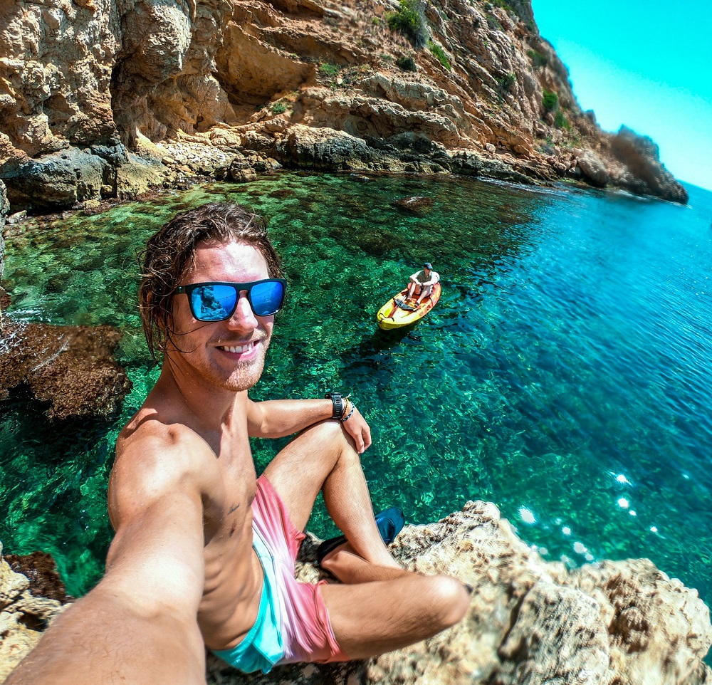 Rent a kayak for a few days in Xabia to venture to the more secluded spots Anthony Vrahimis / @antony_za