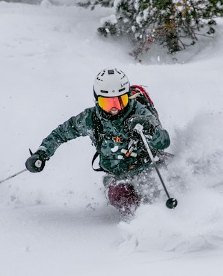 New Year, New Gear. Ready to shred the season. 🔥⁠
⁠
Get kitted out for the powder days ahead with the Snow Series; 3 Goggle models with 9 different lens tints available, including HV for low light days. 🌥️⁠
⁠
Build out your perfect pair now via the @we_are_sungod link in bio.⁠
⁠
#seebetter