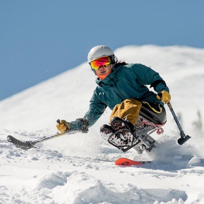 All fired up to shred the mountain ⁠with SunGod ambassador @peaksandpuddles⁠ in Snipers™ with the 8KO®snow Fire Lens. 🔥⁠
⁠
#seebetter⁠

PC: @oregonadaptivesports