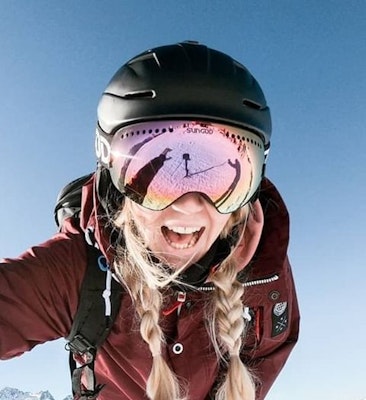 ⁣Over and out 2019 😁⁣⁠⁣⁠
⁣⁠⁣⁠
#lifelooksbetter #adventureproof #sungod #4KO #4KOptics⁣⁣⁠⁣⁠
⁣#ski #skiing #snow #mountains #skigoggles #snowgoggles #skiculture #winter #winterishere #powder #earnyourturns #powpow #skilife #skiingisfun #powderday #findyourfreedom #powderskiing⁣⁠⁣⁠
⁣⁠⁣⁠
Photo: @kelluuy⁣⁠⁣⁠