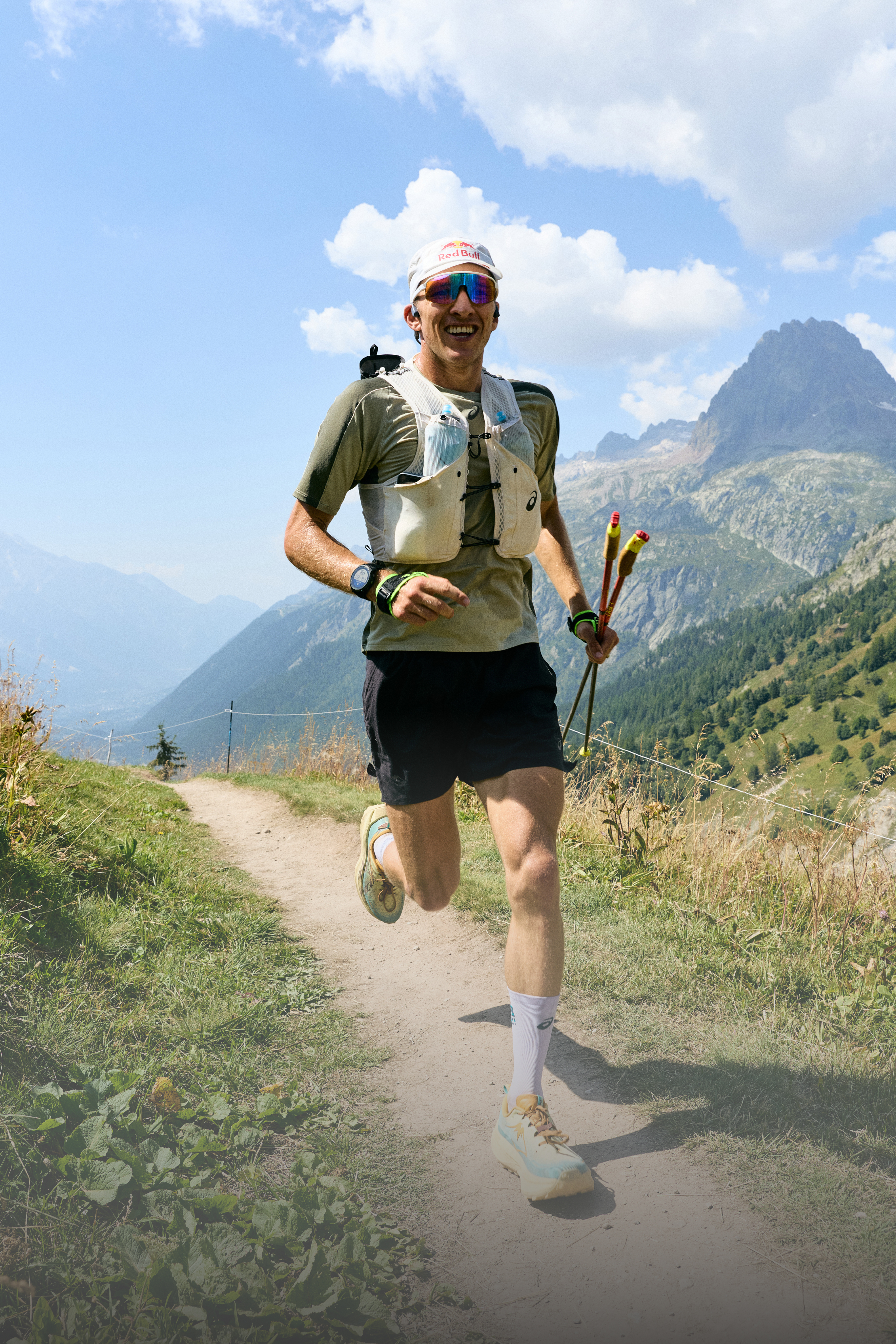 Trail running in SunGod Ultras