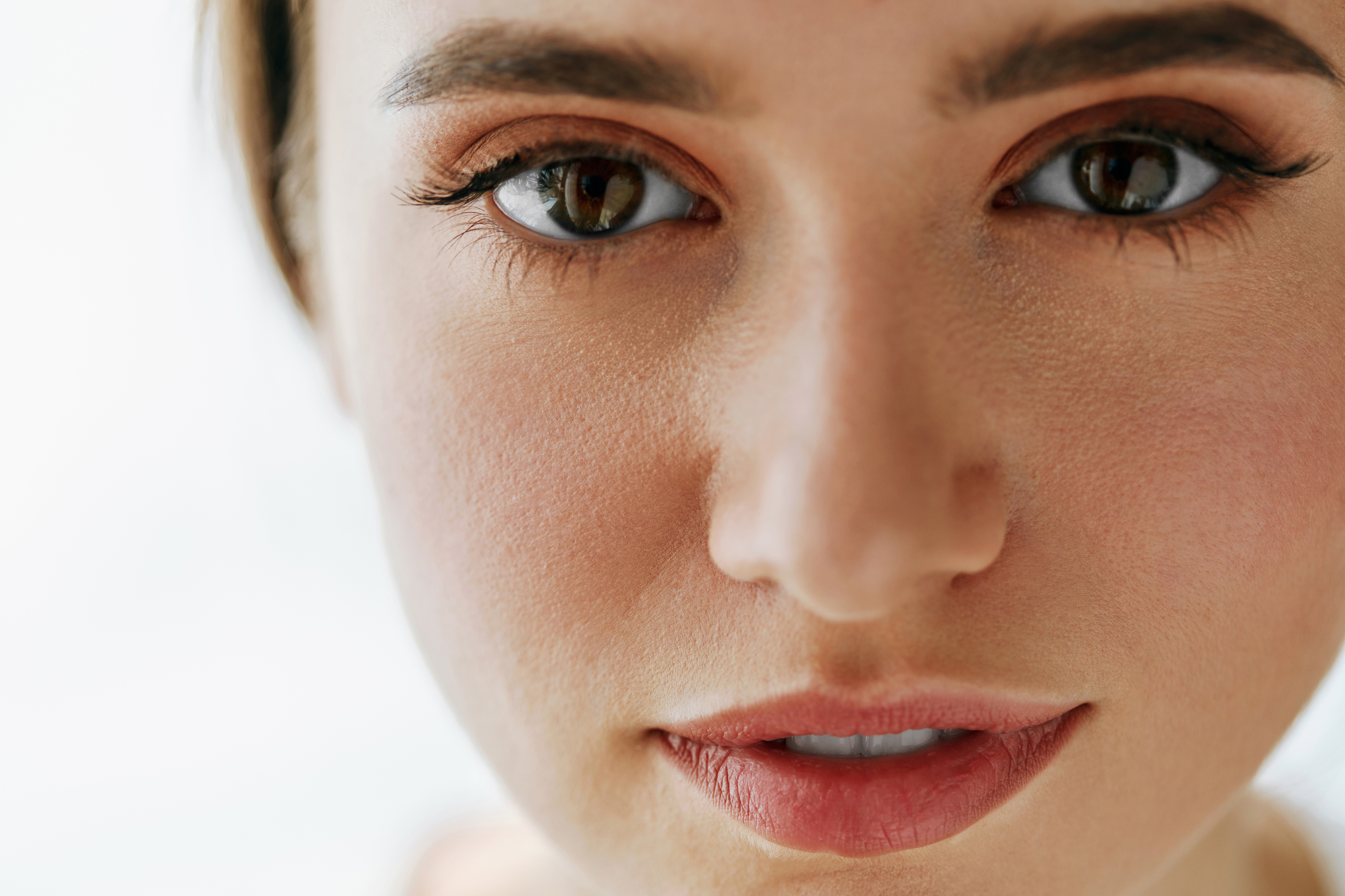 Raffi Hovsepian, MD Blog | The Ultimate Under-Eye Refresh: How EZ Gel Targets Hollows and Dark Circles