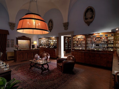 The dream of being in Florence has the scent of AquaFlor blog acacia firenze