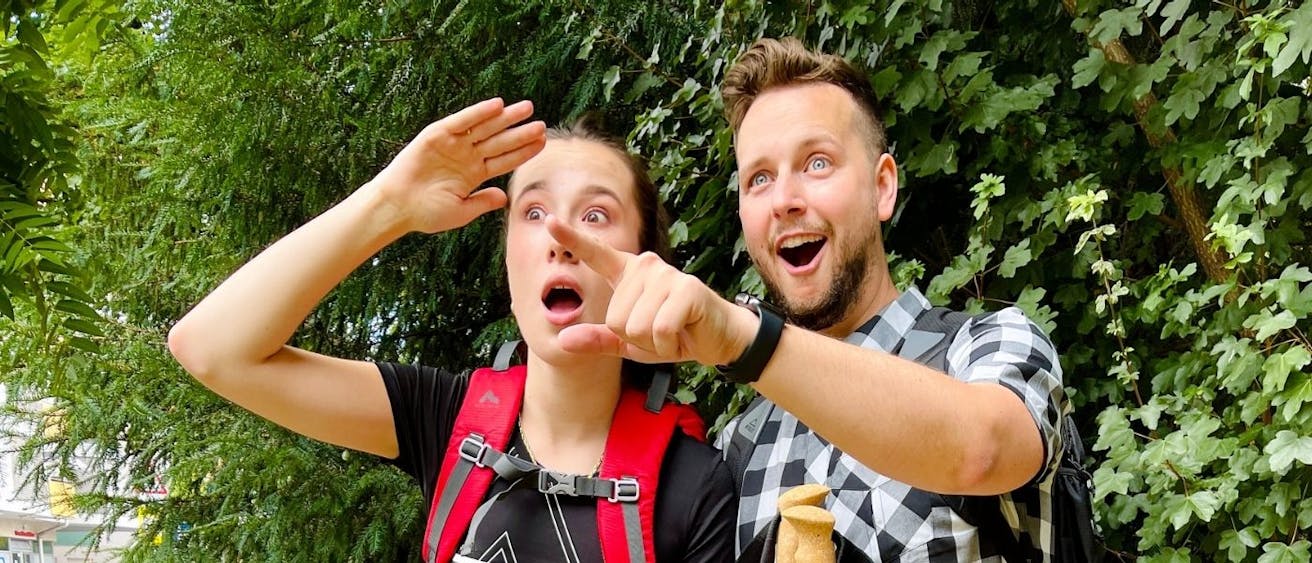 Alen Podlesnik in Anabel v pohodniških oblačilih iz poletne ponudbe Intersporta