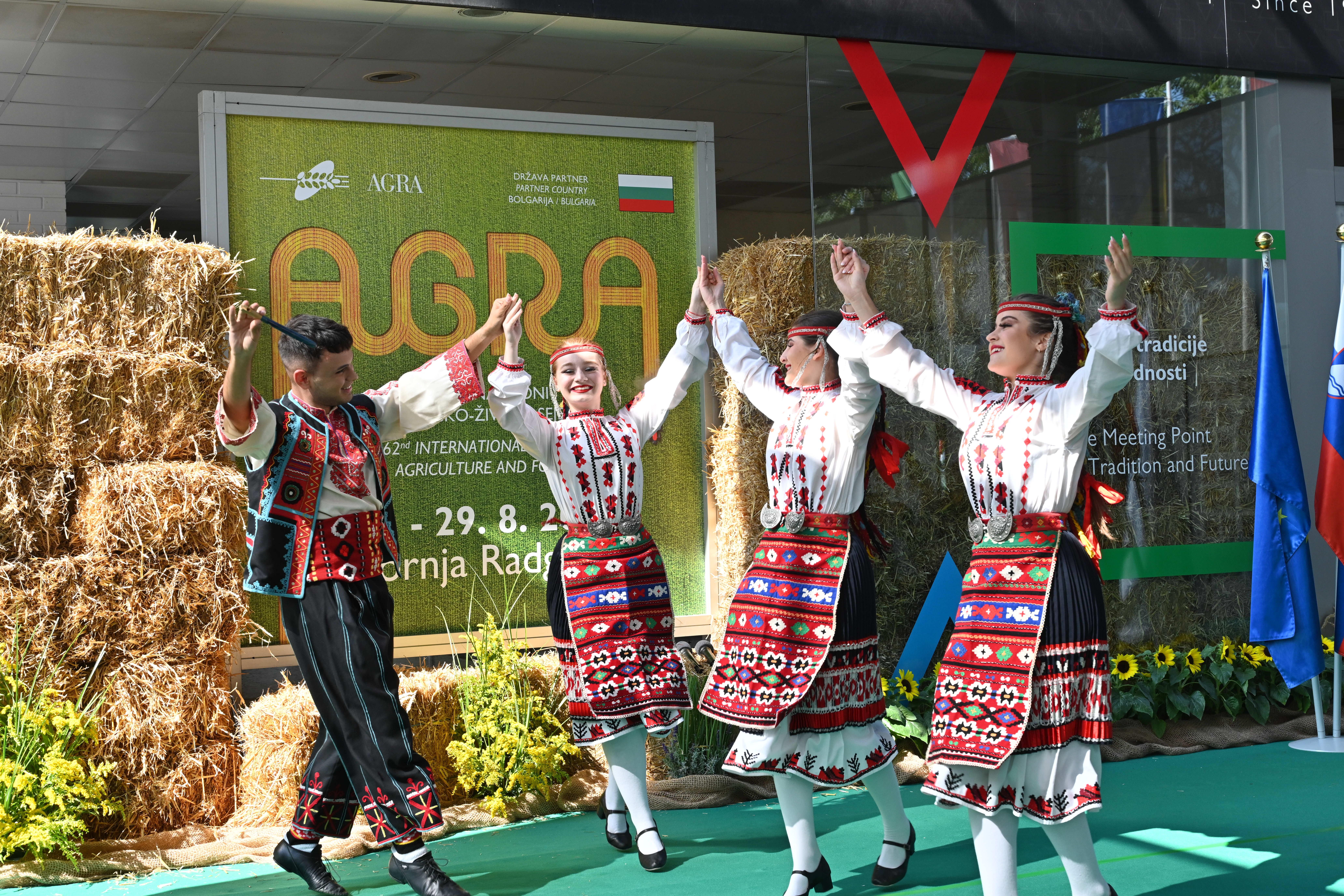 Fotografija: Mednarodno zabaven