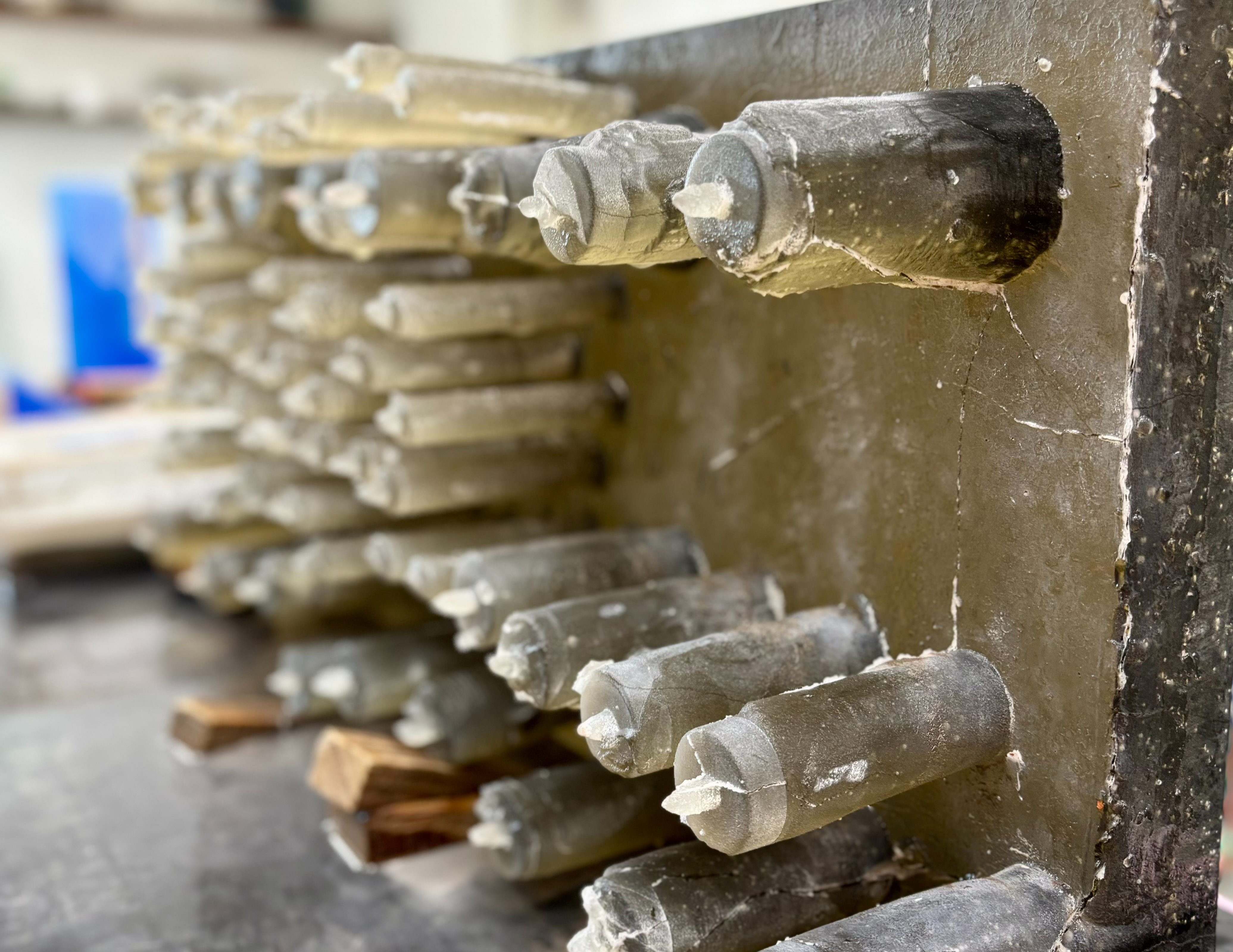 Vznik instalace ze skla pro výstavu Confluence