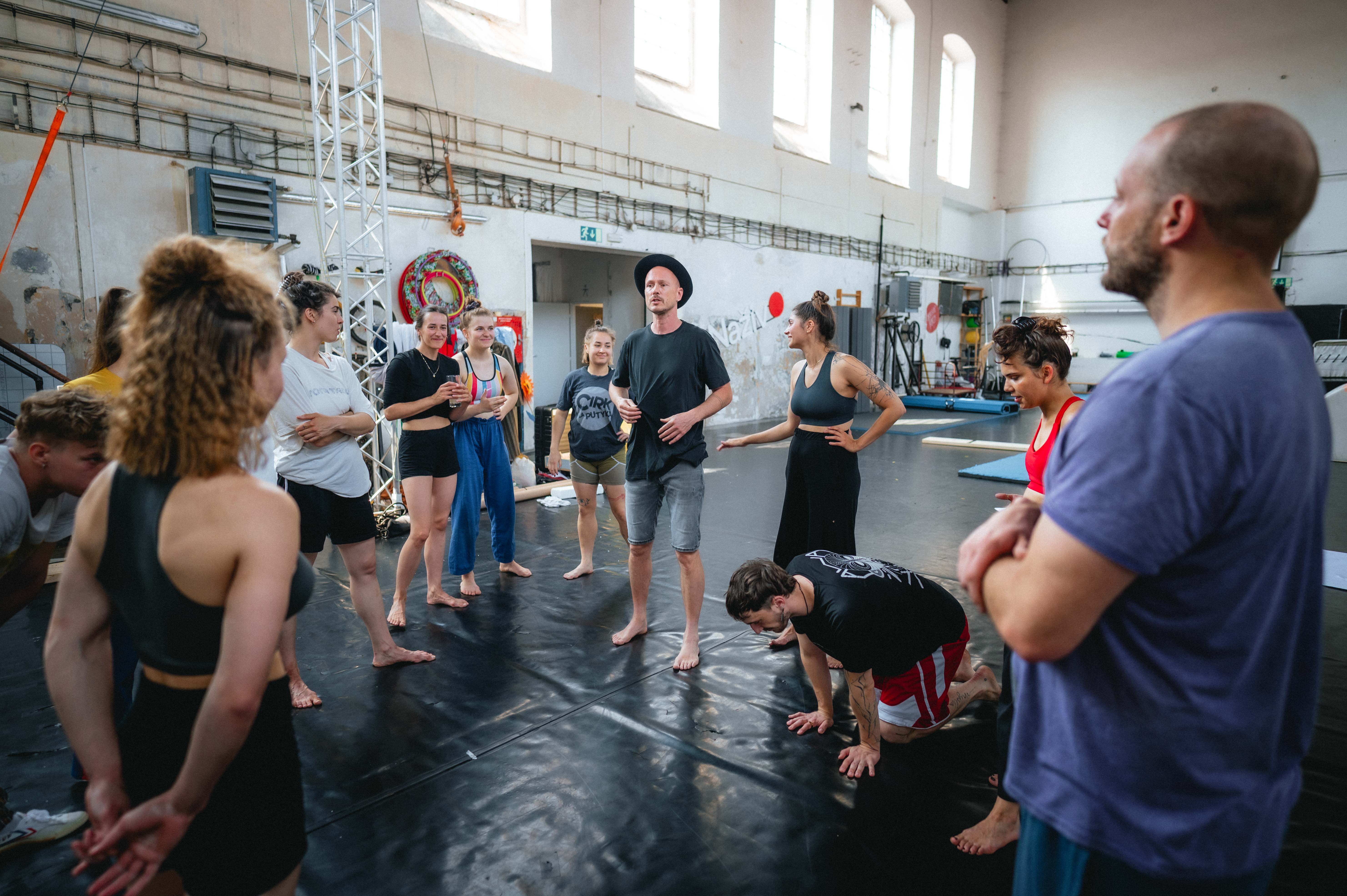 Belgian director Thomas Steyaert and Cirk La Putyka during a rehearsal of Hey, Earth!