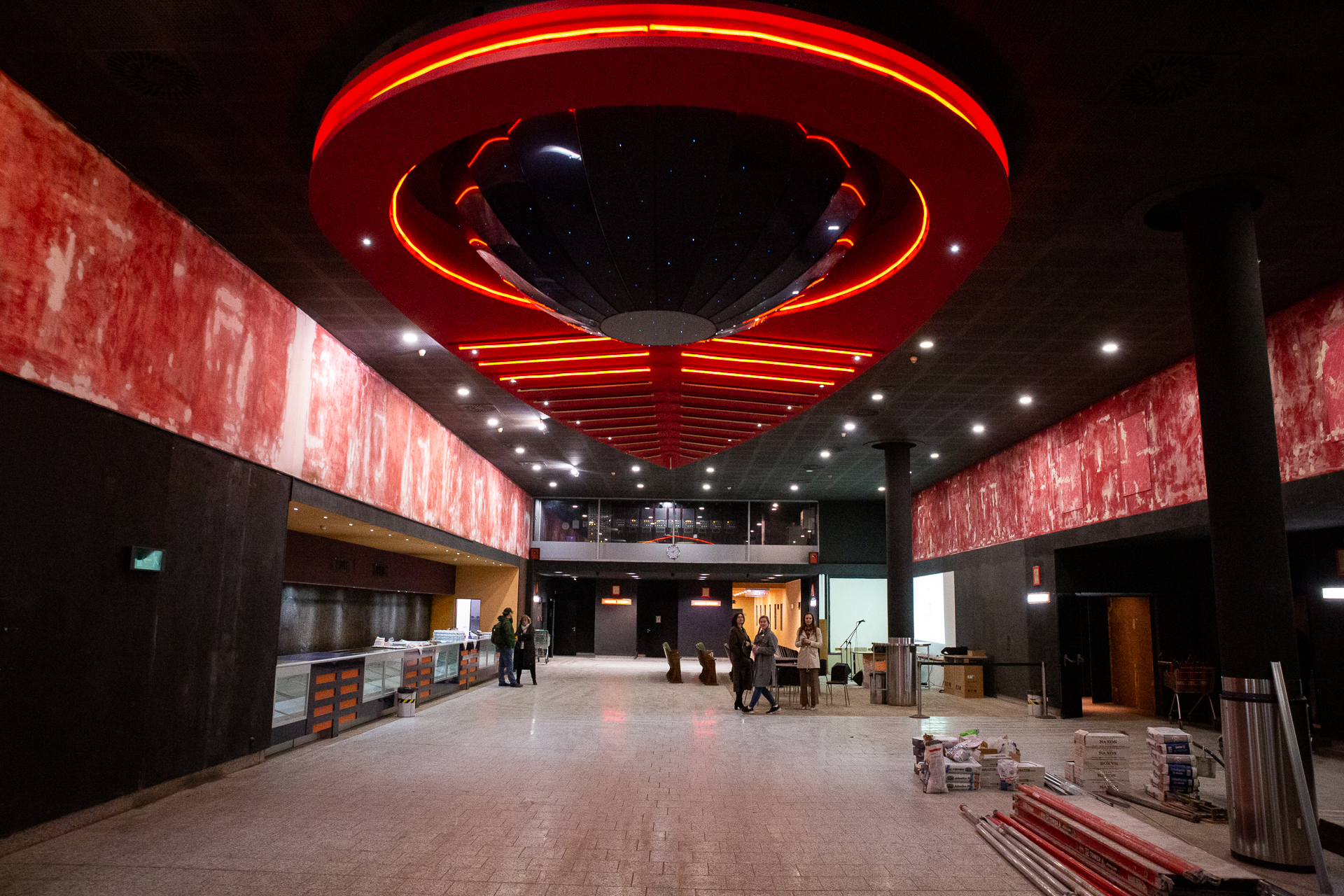 Vznikající prostor Kulturní stanice Galaxie v pražských Hájích