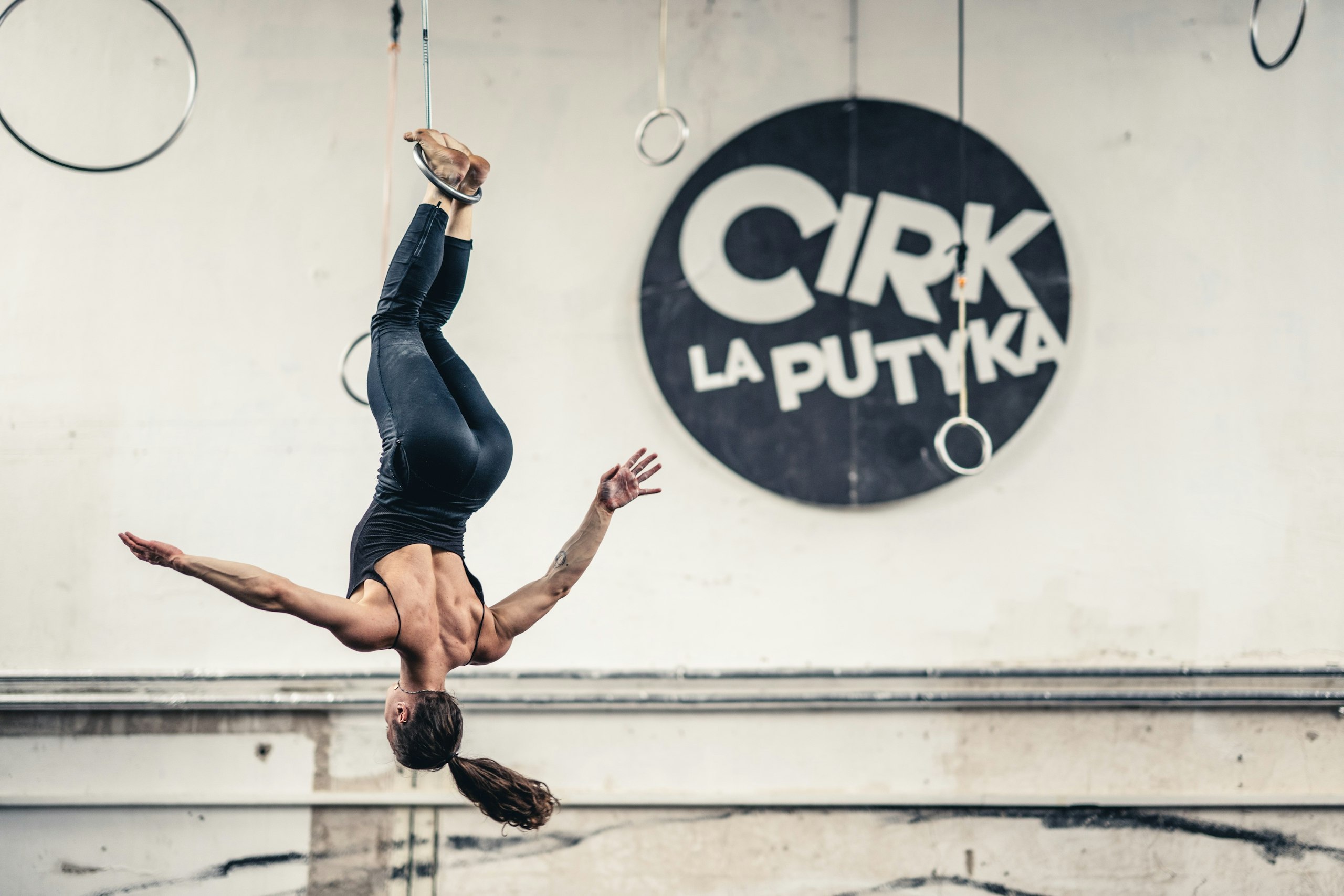 Cirk La Putyka zkouší nové představení St.art