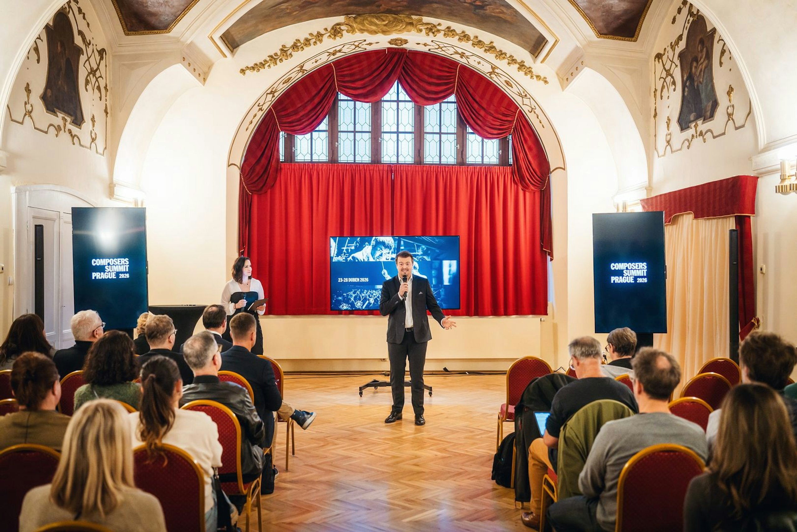 Alexandr Smutný hovoří na tiskové konferenci Composers Summit Prague 2026, foto: Petr Klapper