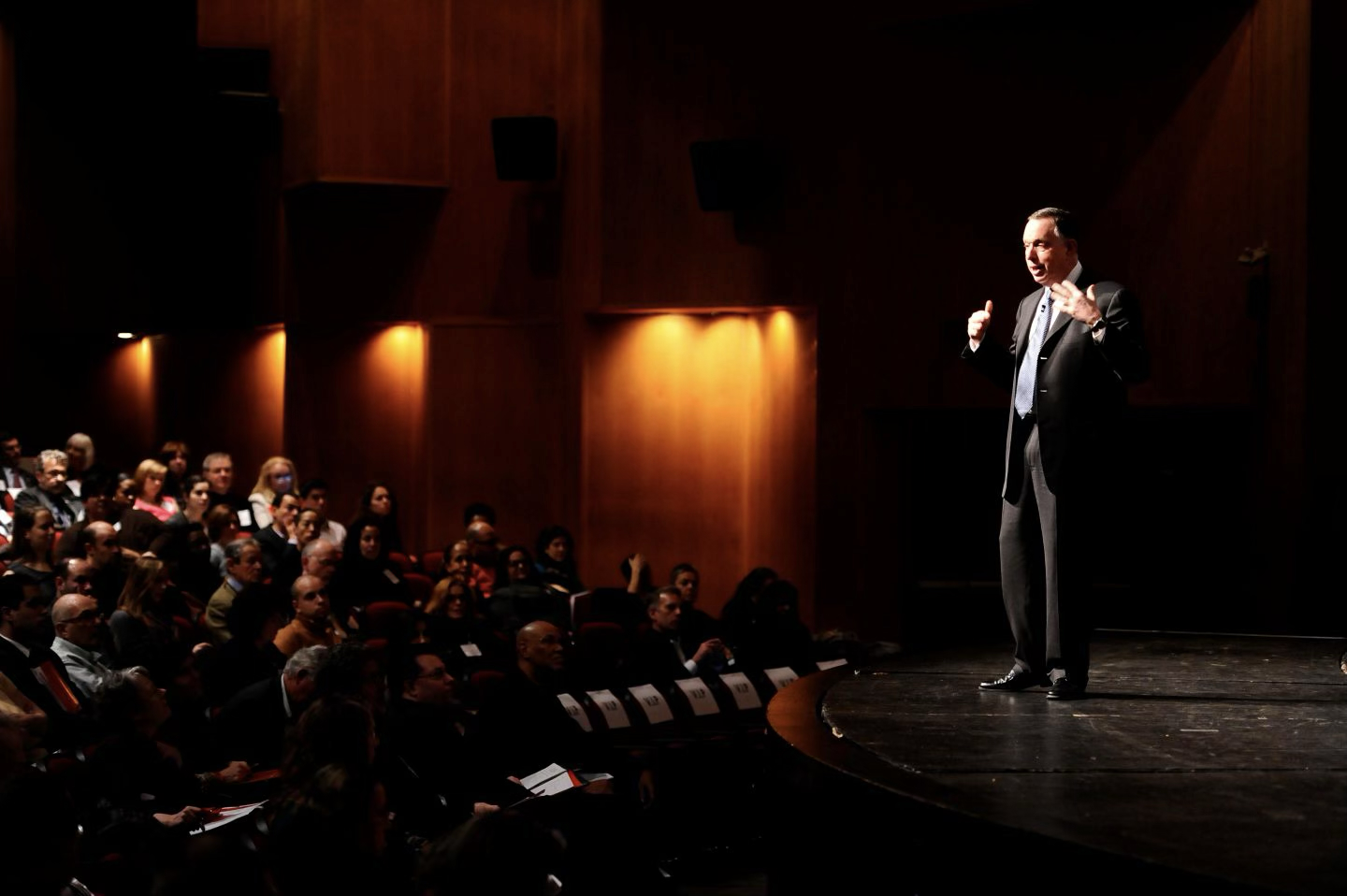 Festival Prague Sounds pořádá workshop pro lídry uměleckých organizací s Michaelem M. Kaiserem, jedním z nejrespektovanějších světových odborníků na arts management