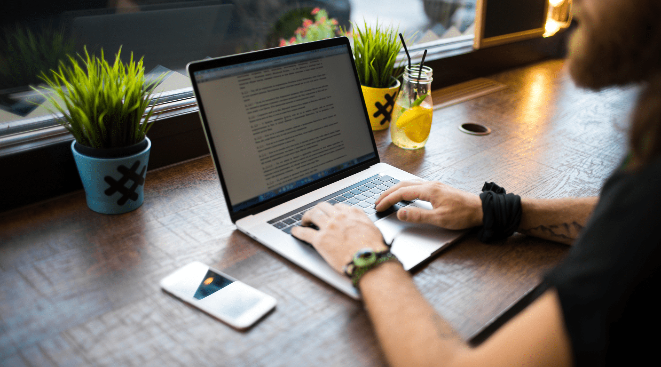 copywriter schrijft goede content voor leads