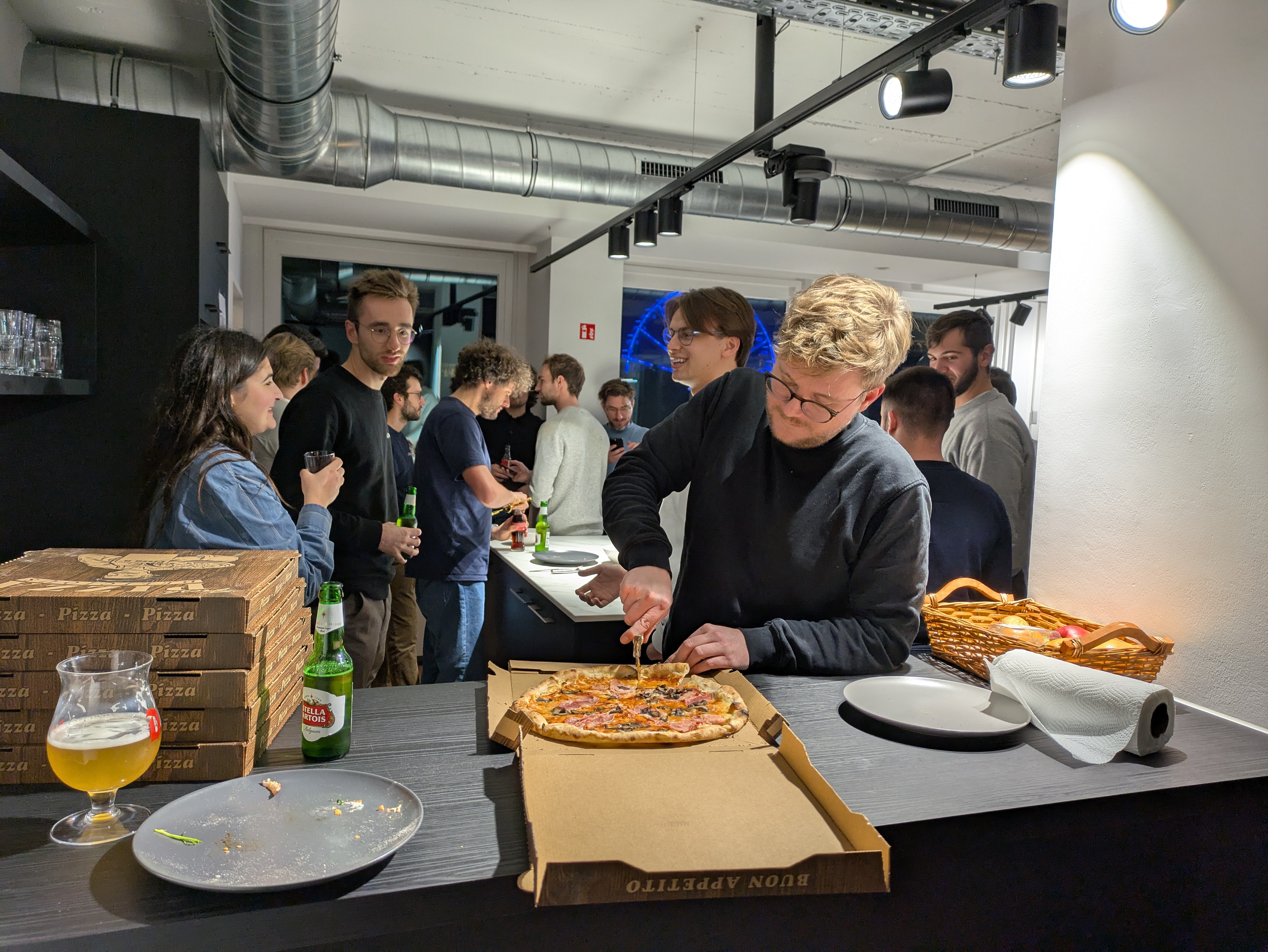 pizza at the react native belgium meetup :)