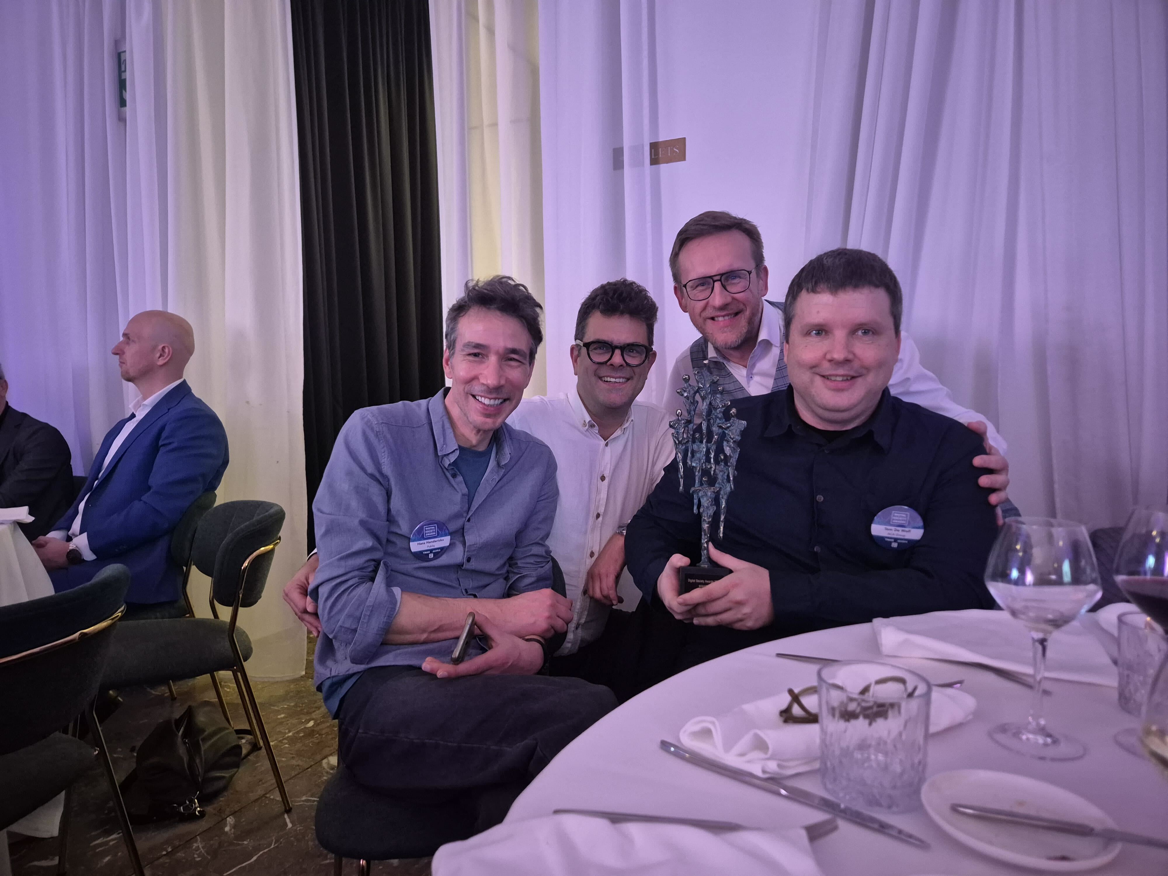 Digital society awards team of the uitwisselingsplatform