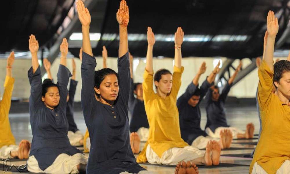 Sadhguru - What hatha yoga does is, if you consciously hold the body in an  asana, it can alter the way you think and feel and experience life. |  Facebook