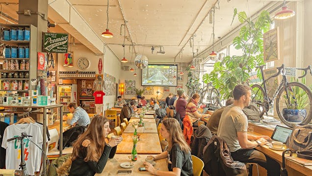 Cafe | Runway East