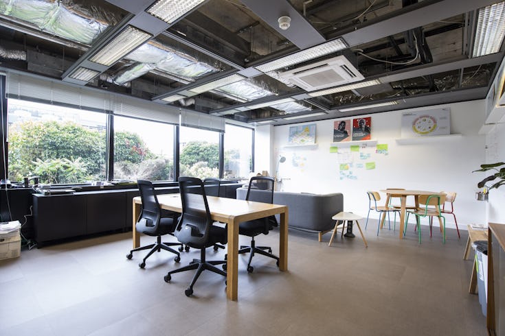 Borough Market 12 Person Office | Runway East