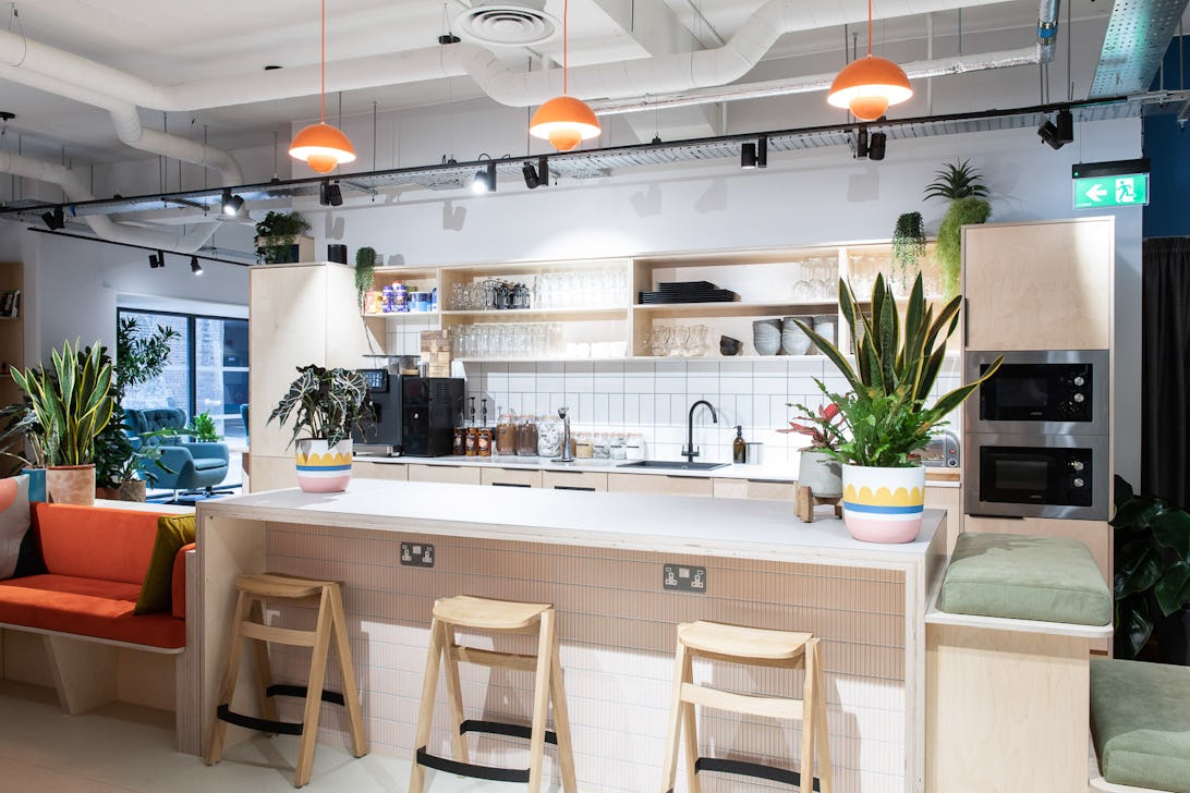 London Bridge Cafe | Runway East