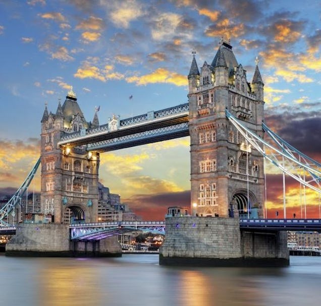 https://www.datocms-assets.com/46385/1655800494-tower-bridge.jpg?auto=format&fit=max&q=50&w=636