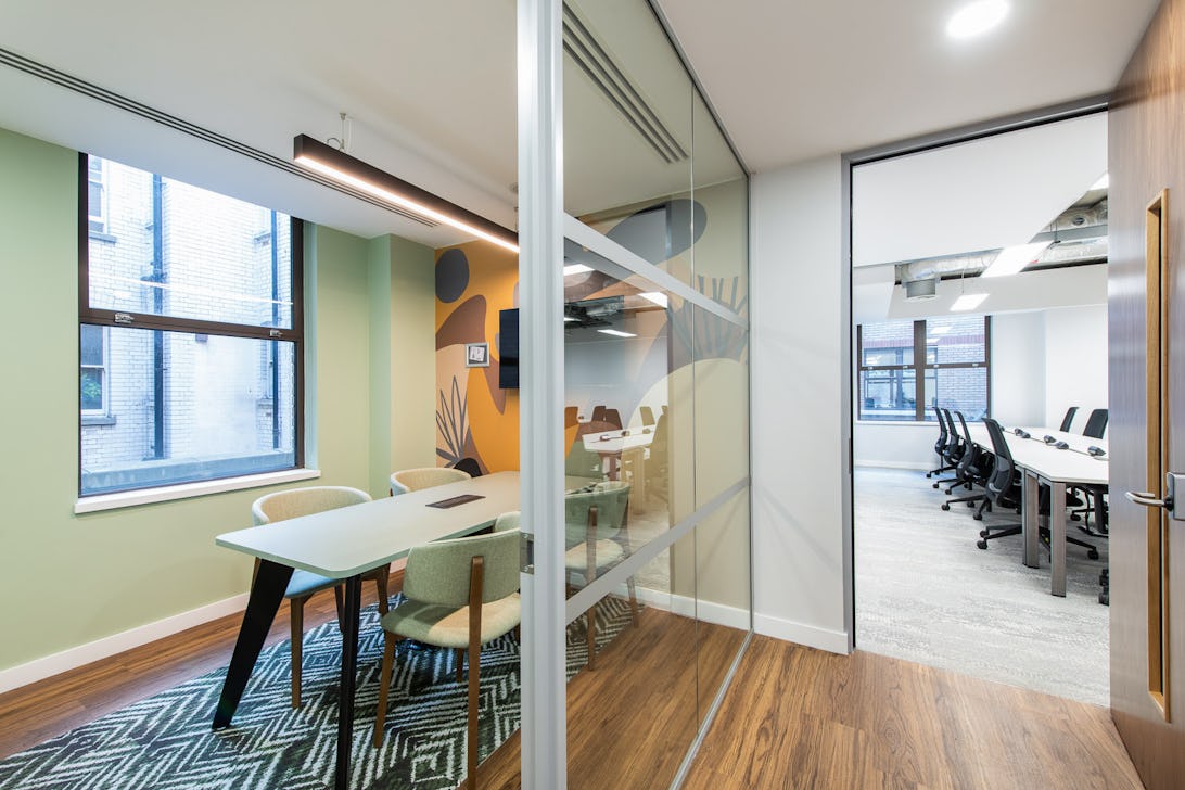 Runway East Bloomsbury - Office + self contained meeting room