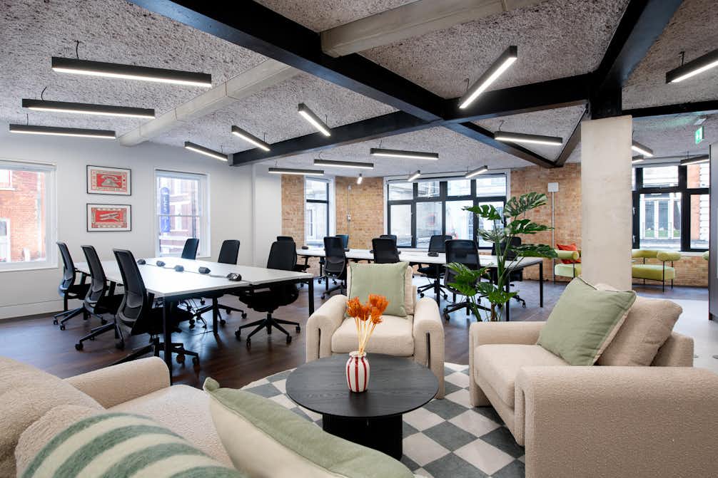 A wide angle view of one floor at Runway East 58 Wardour Street