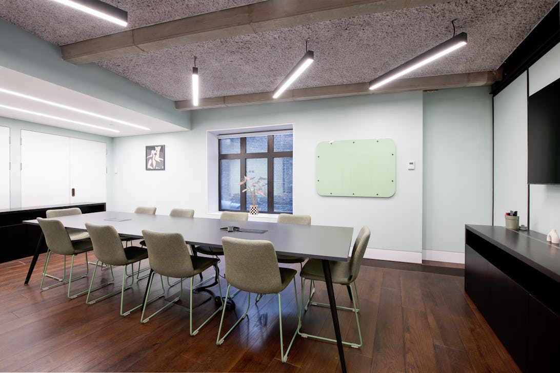https://www.datocms-assets.com/46385/1733753416-56_wardourstreet_261124_9.jpg?auto=format&fit=max&q=50&w=1092