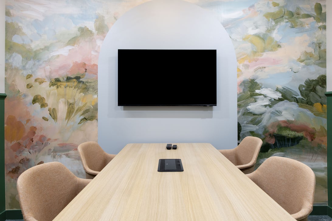 https://www.datocms-assets.com/46385/1747648030-holburne-ba-3f-01.jpg?auto=format&fit=max&q=50&w=1092