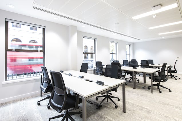 https://www.datocms-assets.com/46385/1749812663-ground_floor_bloomsbury_2.jpg?auto=format&fit=max&q=50&w=636