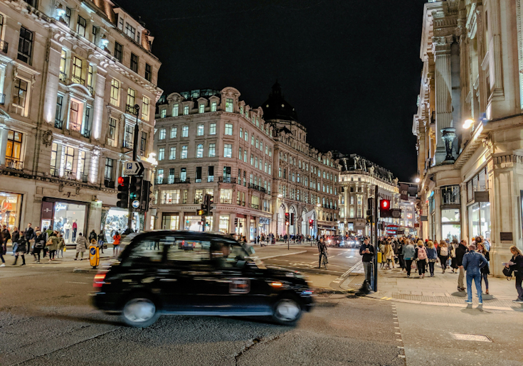 https://www.datocms-assets.com/46385/1750347889-best-offices-in-soho-example-3.png?auto=format&fit=max&q=50&w=735