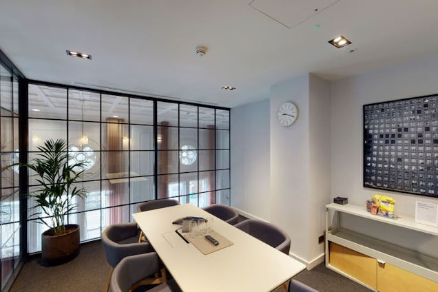Fora 50 Liverpool Street Meeting Room