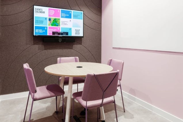 Huckletree Liverpool Street Meeting Room