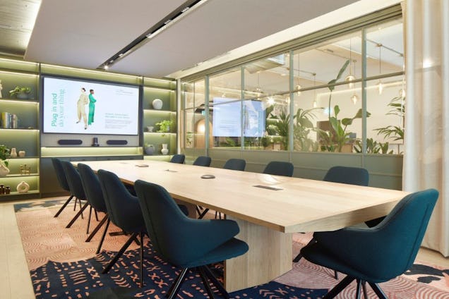 Fora Belle House Meeting Room