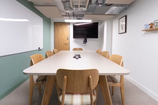 Runway East Shoreditch - Ralph Meeting Room