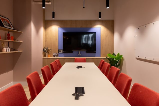 Runway East Birmingham - Bournville Meeting Room