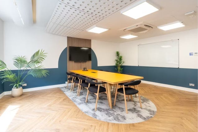 Runway East - Soho Meeting Room