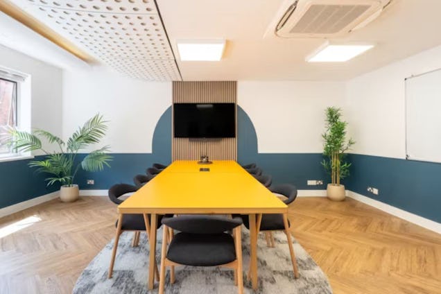 Runway East - Soho Meeting Room