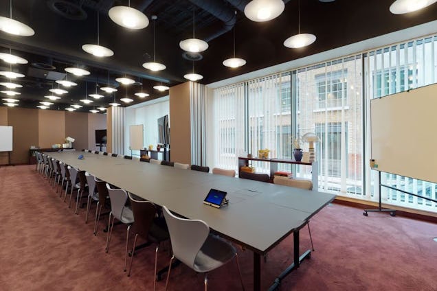 Fora - 210 Euston Road Conference Room