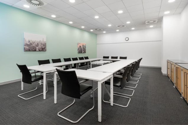 Regus - Bristol Castlemead Meeting Room