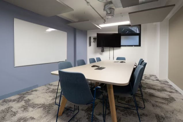 Runway East Shoreditch - Victoria Meeting Room