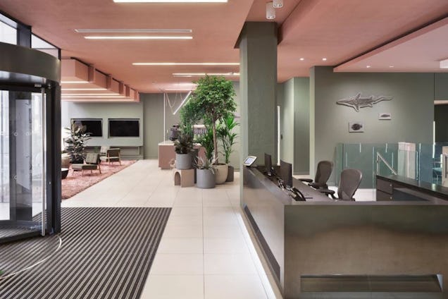 Halkin - Paris Gardens Reception Area