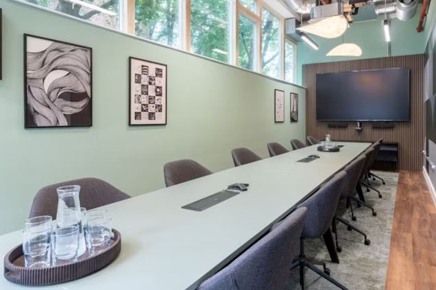 Runway East Borough High Street Meeting Room