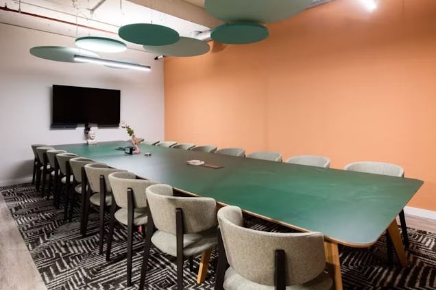 Runway East Brighton - Vine Street Vintage Meeting Room