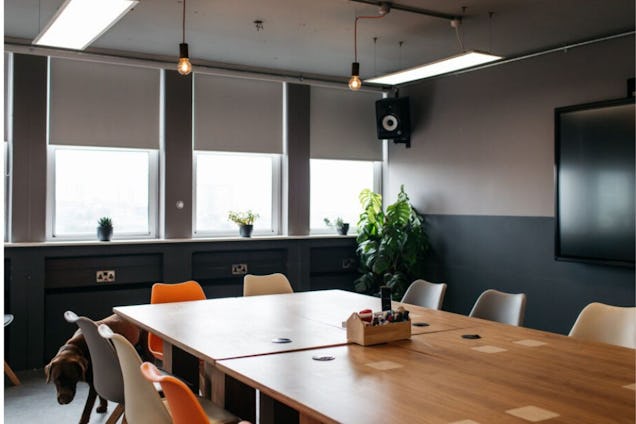 PLATF9RM Meeting Room