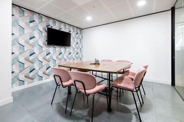 Runway East Bristol Bridge - Nostromo Meeting Room