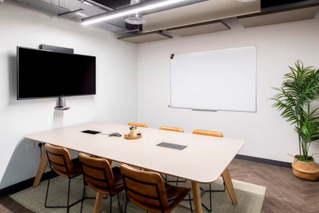 Runway East London Bridge - Lauda Meeting Room