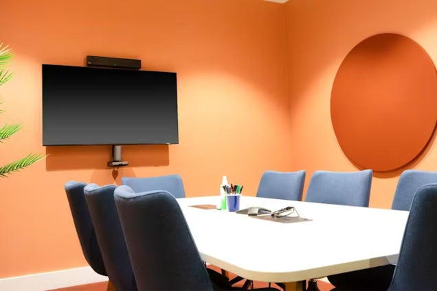 Runway East Birmingham - Twirl Meeting Room