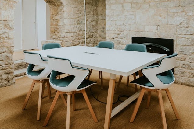 Rengen House Meeting Room