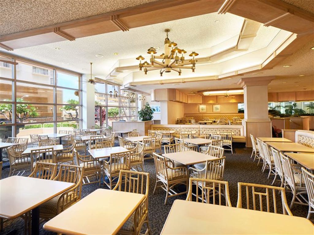 Plantation Cafe - Ala Moana Hotel